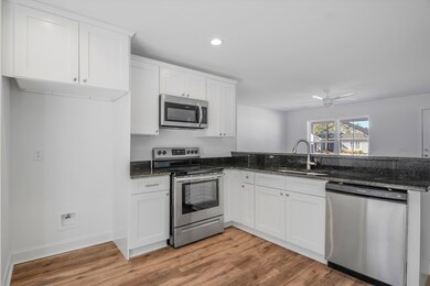 1660 Ashantilly Dr, Darien, GA 31305 - photo 6