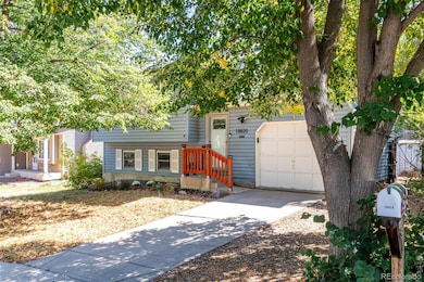 18820 E Hawaii Dr, Aurora, CO 80017 - photo 2