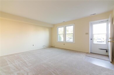 44 Eisenhower Cir, Whitehall, PA 18052 - photo 3