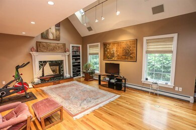 286 Londonderry Turnpike unit B, Hooksett, NH 03106 - photo 4