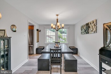 9924 Manet Rd, Burke, VA 22015 - photo 7