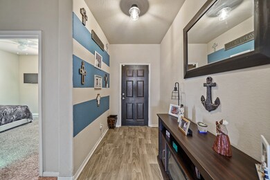 5178 Kendall Cove Ct, Alvin, TX 77511 - photo 5