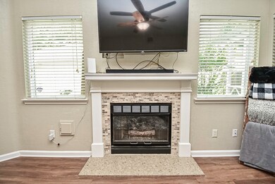 8650 Laurel Trails Dr, Houston, TX 77095 - photo 7