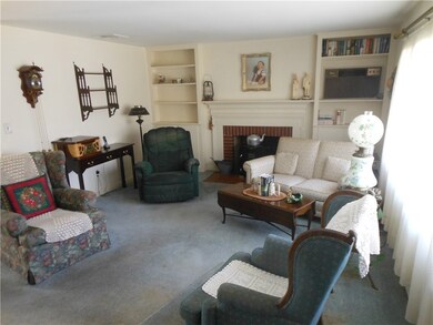 LIVING ROOM WITH FIREPLACE