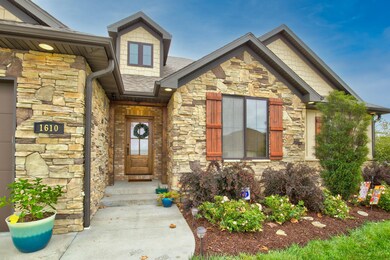1610 Labrador Drive
