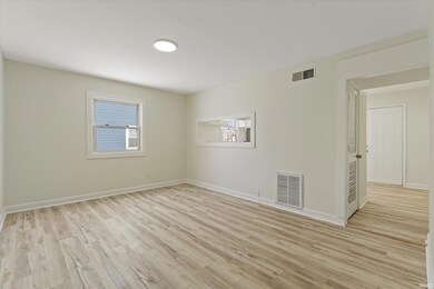 4420 Meadow Ln, South Bend, IN 46619 - photo 7