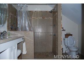 BEAUTIFUL BATHROOM