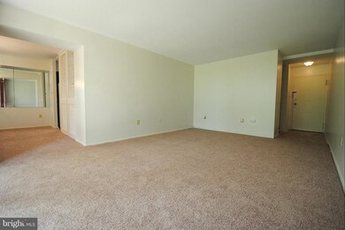 8453 Greenbelt Rd unit T, Greenbelt, MD 20770 - photo 5