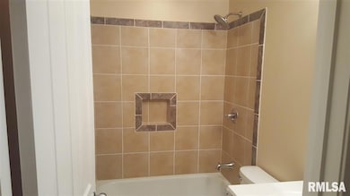 1671 W 49th St, Davenport, IA 52806 - photo 5