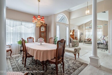 07-Dining to Foyer and Living