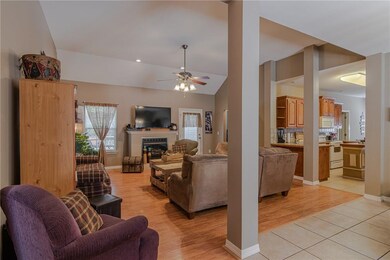 73 Overton Dr, Bella Vista, AR 72714 - photo 4