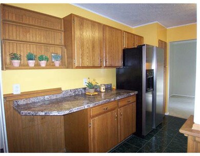 52200 Pickwick Ln, South Bend, IN 46637 - photo 3