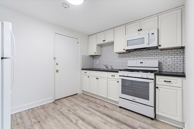 55 Broad St unit 15, Lynn, MA 01902 - photo 7