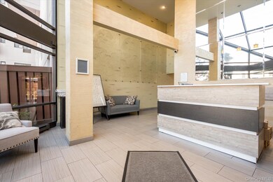 Ocean Club at Long Beach unit 7L, Long Beach, NY 11561 - photo 3