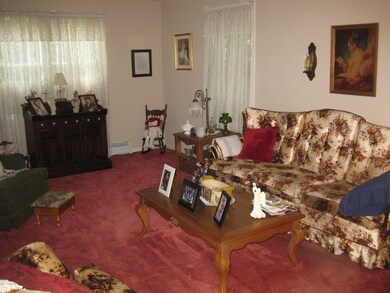 121 Wyndham Dr, Cresco, PA 18326 - photo 5