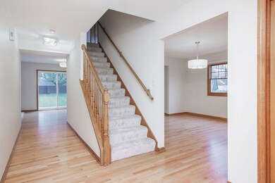 450 N Maple Ave, Elmhurst, IL 60126 - photo 2