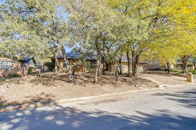 2844 Hurstview Dr, Hurst, TX 76054 - photo 2