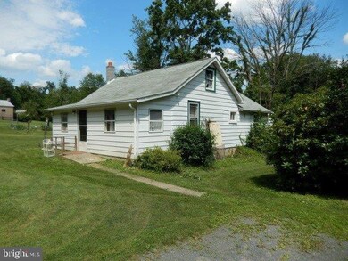 2242 Newport Rd, Newport, PA 17074 - photo 5