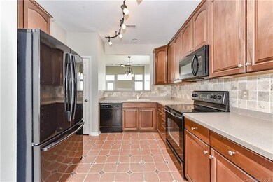 330 Berg Cir unit 119, Fort Mill, SC 29715 - photo 5