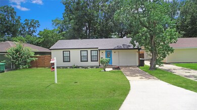 718 Jerry St, Houston, TX 77022 - photo 2