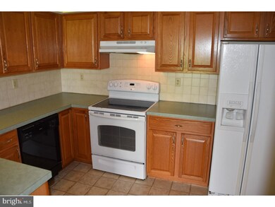 4050 Parkside Ct, Mount Joy, PA 17552 - photo 5