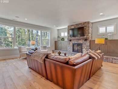 3588 Robin View Dr, West Linn, OR 97068 - photo 4