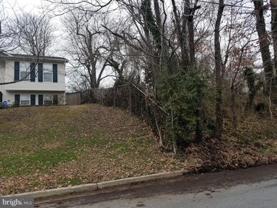 803 Glacier Ave, Capitol Heights, MD 20743 - photo 2