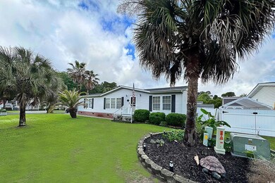 Manufactured / mobile home featuring crawl space