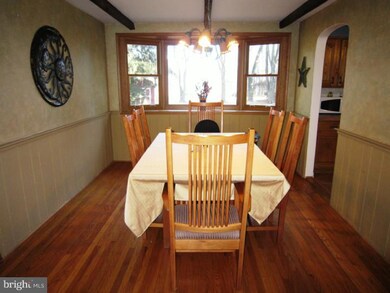 404 Burning Tree Rd, Wallingford, PA 19086 - photo 4