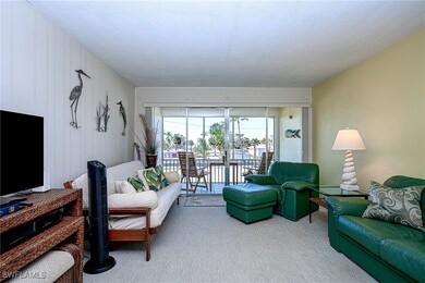 1550 Gulf Shore Blvd N unit W4, Naples, FL 34102 - photo 6