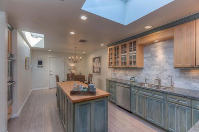 009_Kitchen and Dining