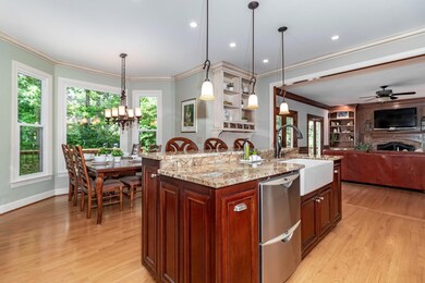 30-web-or-mls-4136 KNOLLCREST CIR N. (c)--