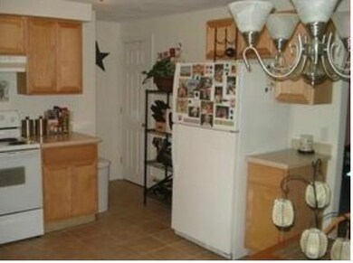 163 New River Rd unit 163, Manville, RI 02838 - photo 6