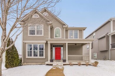 326 Mulberry Dr, Raymore, MO 64083 - photo 2