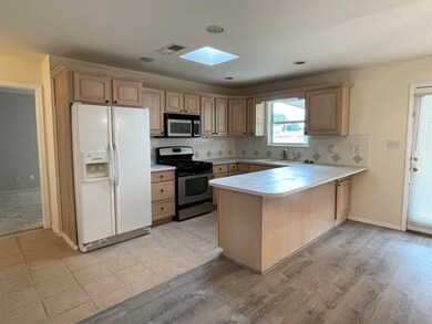 604 Mars Ave, Alamogordo, NM 88310 - photo 4