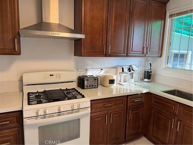 3244 Centralia St, Lakewood, CA 90712 - photo 4