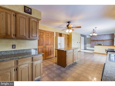 436 Heritage Rd, Sewell, NJ 08080 - photo 3