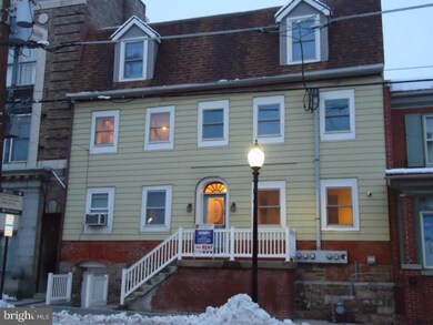 17 S 4th St unit 4, Hamburg, PA 19526 - photo 3