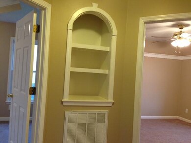 Handy niche in hallway