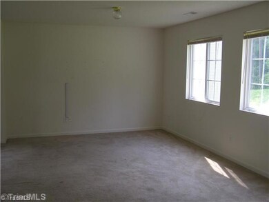 3618 Marksbury Dr, Greensboro, NC 27405 - photo 5