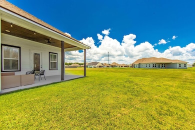 127 Lyndale Ct, Houma, LA 70364 - photo 2