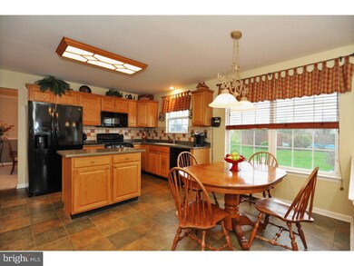 201 Overlook Dr, Schwenksville, PA 19473 - photo 7