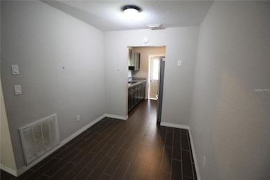 6101 SE Foss Rd unit 2, Belleview, FL 34420 - photo 3