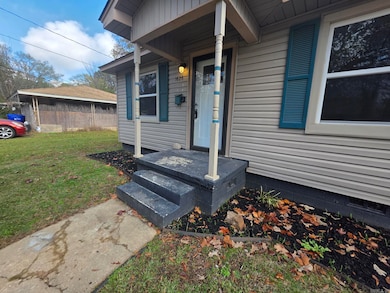 1626 Davis St, Conway, AR 72032 - photo 2