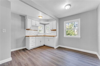 5177 Camden Rd, Maple Heights, OH 44137 - photo 7