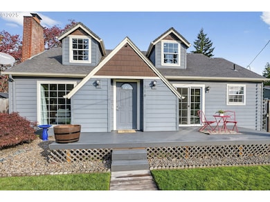 318 NE 9th Ave, Canby, OR 97013 - photo 5