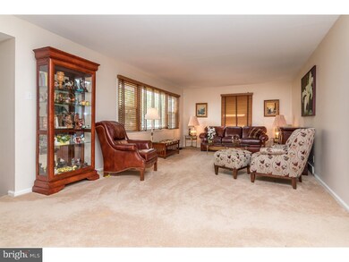 403 Saratoga Dr, Cherry Hill, NJ 08002 - photo 5