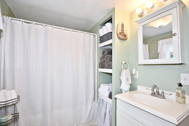 80 Papermill Rd, West Wareham, MA 02576 - photo 6