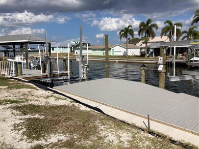 2 JET SKI LIFTS