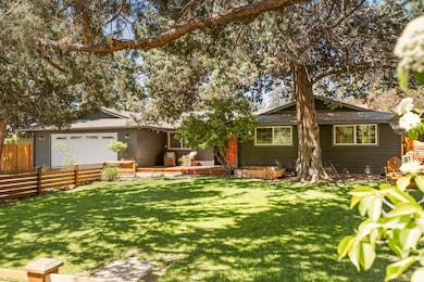 61157 Benham Rd, Bend, OR 97702 - photo 2